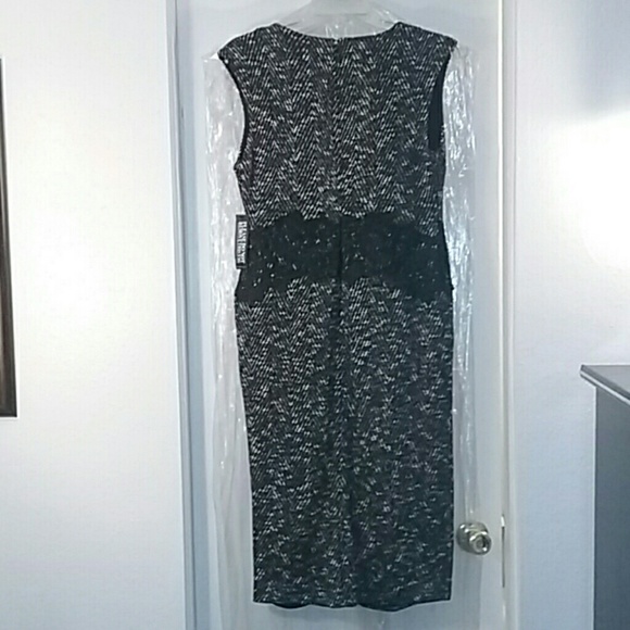(NEW) Newyork and company Dress - Picture 2 of 8
